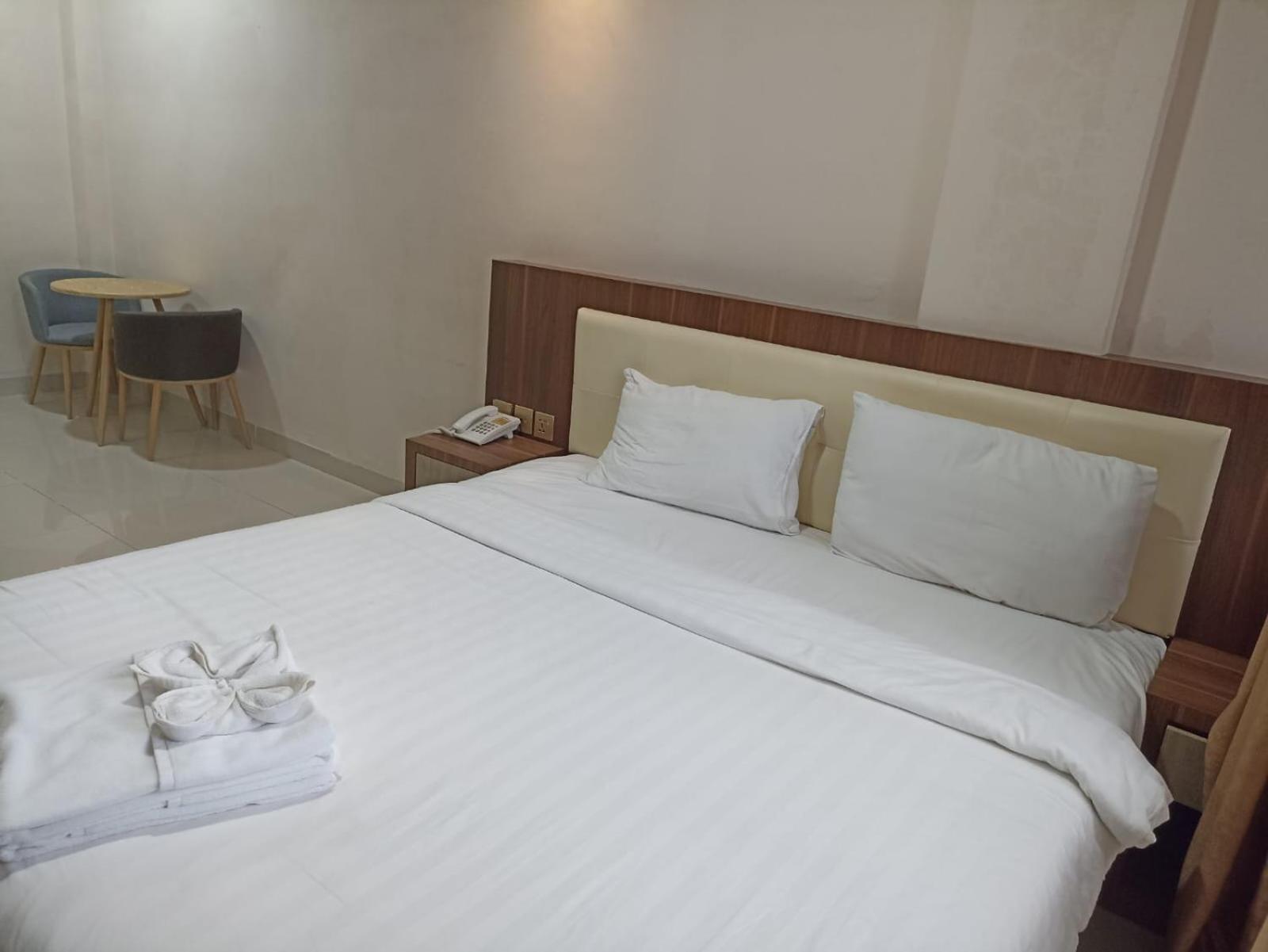 Hotel Morena Batam Exterior foto