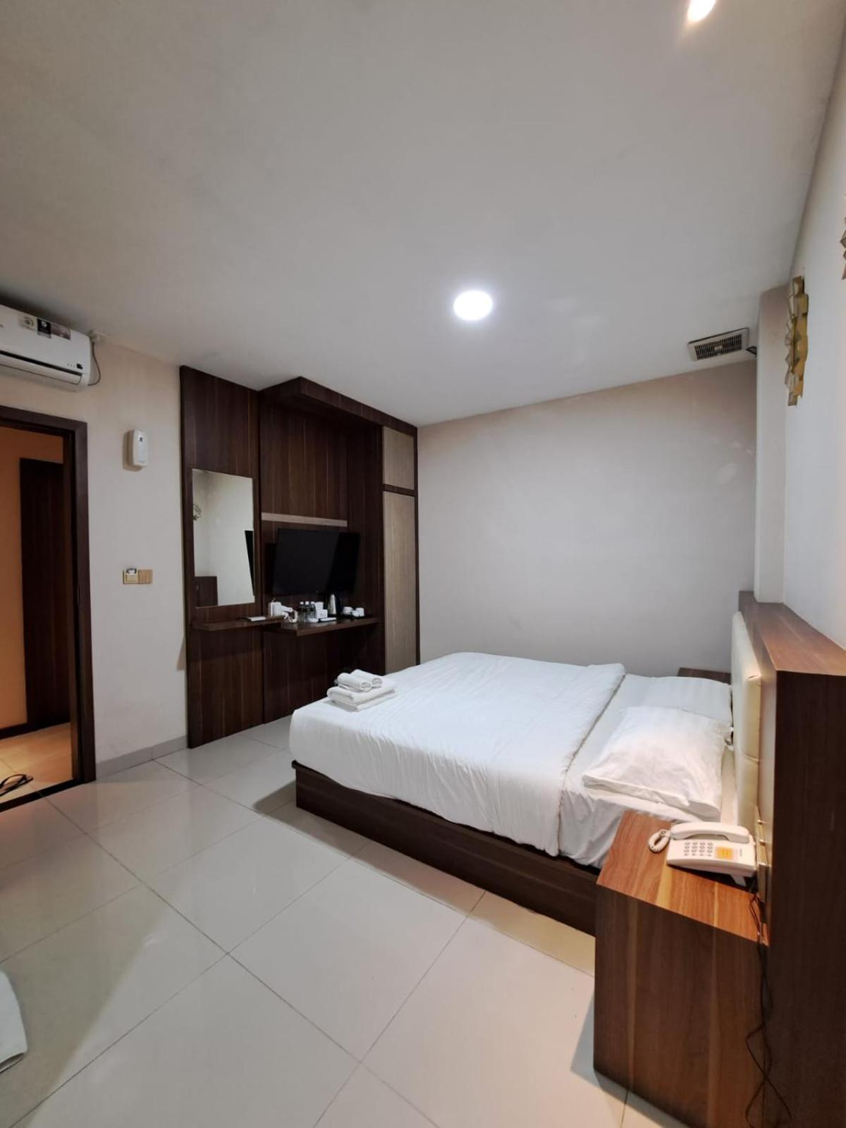 Hotel Morena Batam Exterior foto